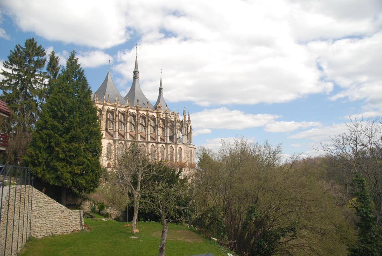 Crystal Studio Kutna Hora Bagian luar foto